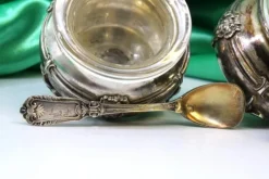 Pamono Silver Salt and Pepper Shakers with Glass Cores and Embossed Spoons, Set of 4><noscript><img width=