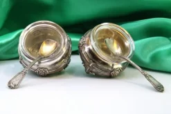 Pamono Silver Salt and Pepper Shakers with Glass Cores and Embossed Spoons, Set of 4><noscript><img width=