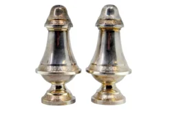 Pamono Silver Salt and Pepper Shakers with Engravings, Set of 2> Salt & Pepper Shakers