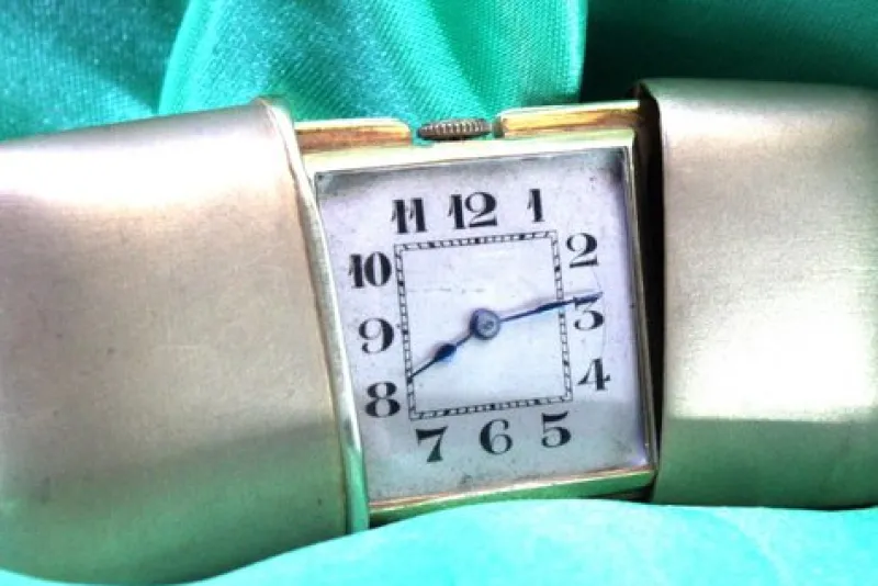 Clearance Pamono Silver Travel Watch with Gold Mechanical Movement