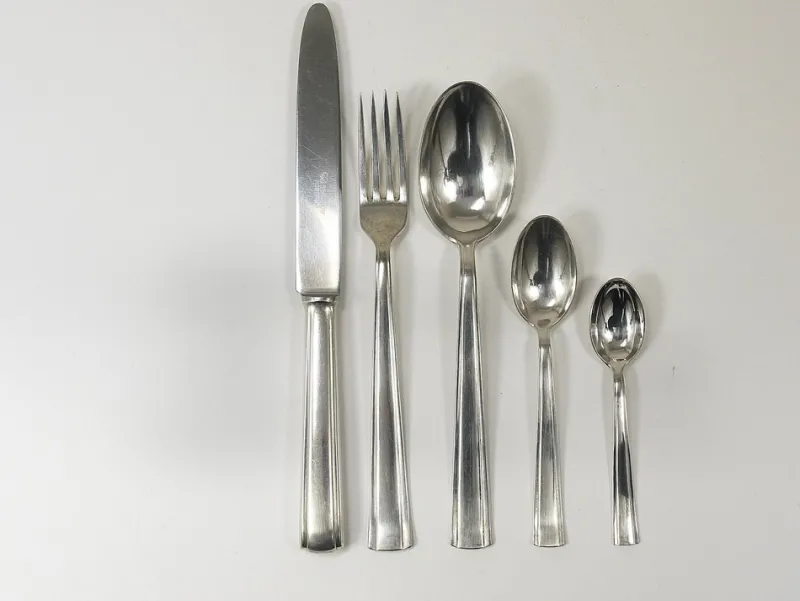 Hot Pamono Silver-Plated Flatware Cutlery for Six by Gio Ponti for Krupp, Austria, 1950s, Set of 31