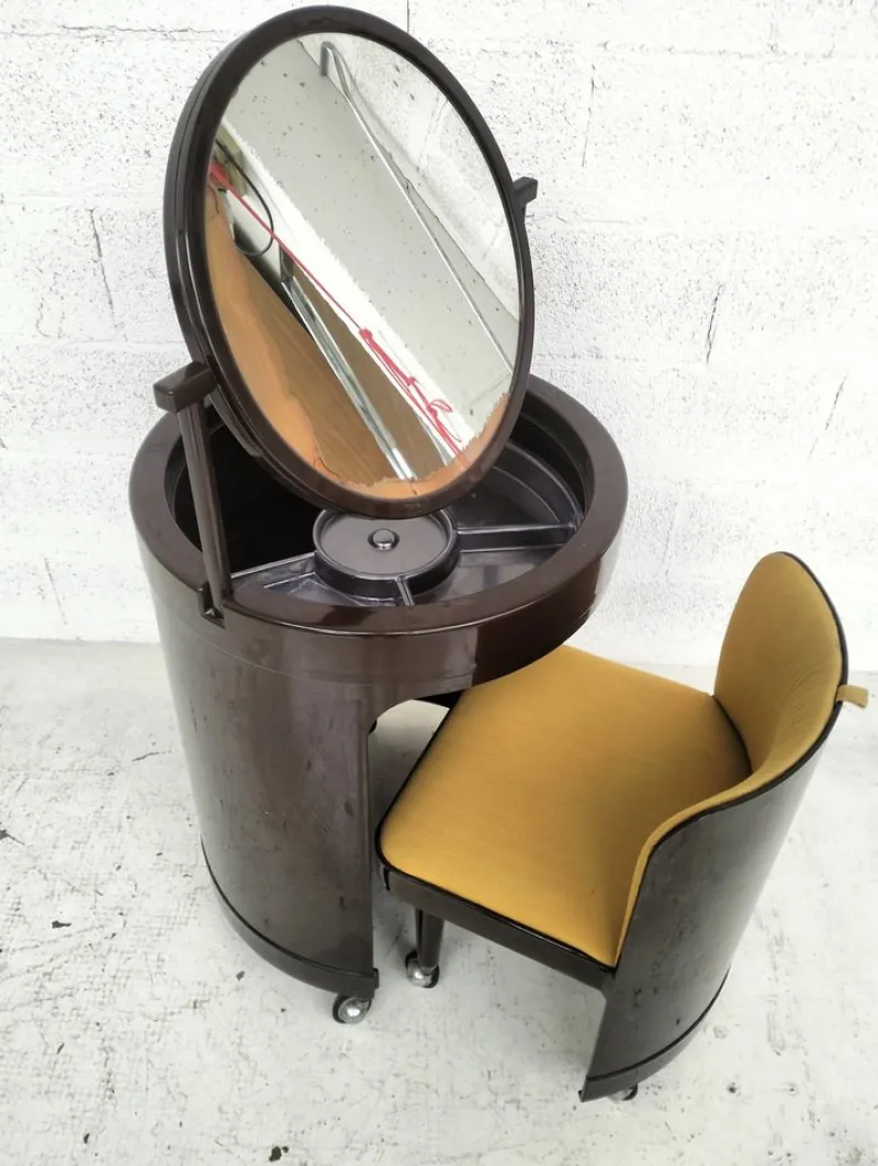 Pamono Silvi Vanity Table on Wheels and Chair from Studio Kastilia, 1970s, Set of 2