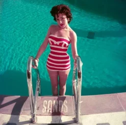 Hot Pamono Slim Aarons, Mara Lane, 1954 / 2020s, Limited Edition Estate Stamped Photographic Print