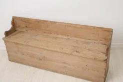 Pamono Small Antique Swedish Folk Art Bench with Natural Patina><noscript><img width=