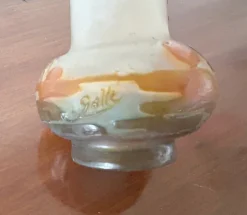 Outlet Pamono Small Art Nouveau Glass Vase with Cameo Work by Emile Gallé, 1900s
