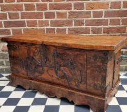 New Pamono Small Carved Walnut Coffer, Early 16th Century