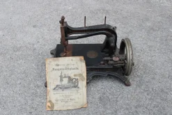 Online Pamono Small Cast Iron Sewing Machine from Junker & Ruh, 1890s
