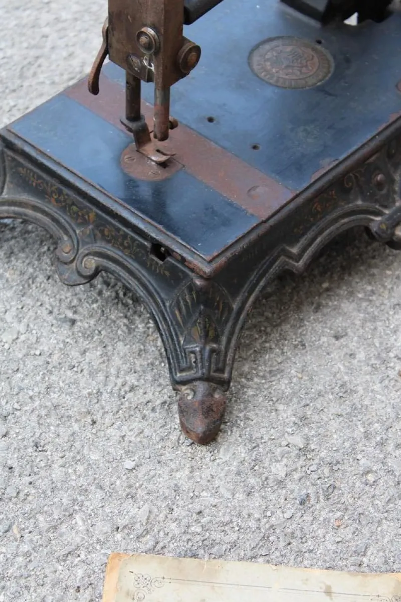 Online Pamono Small Cast Iron Sewing Machine from Junker & Ruh, 1890s