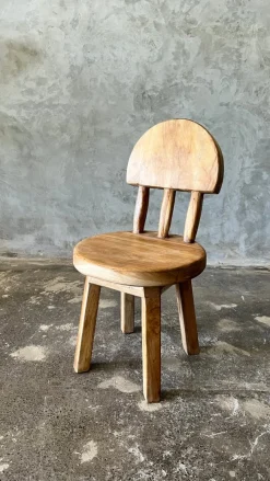 Pamono Small Children's Chair in Natural Blond Teak with Three-Bar Back><noscript><img width=