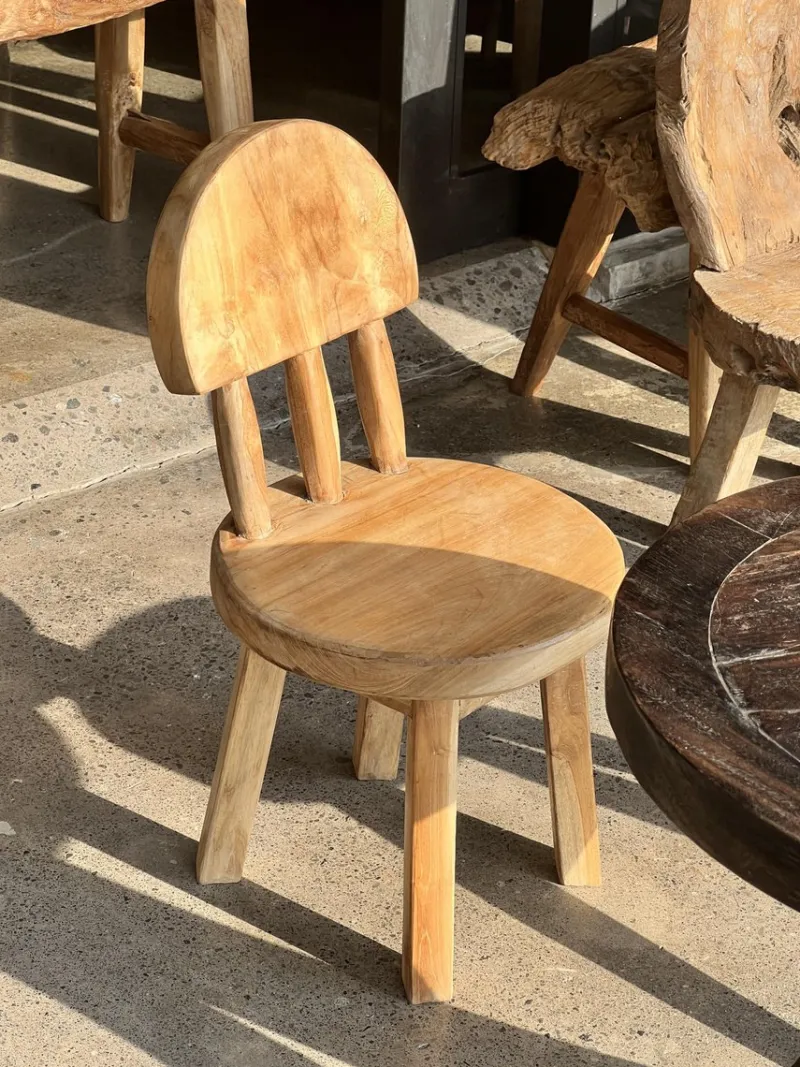 Pamono Small Children's Chair in Natural Blond Teak with Three-Bar Back> Children's Chairs