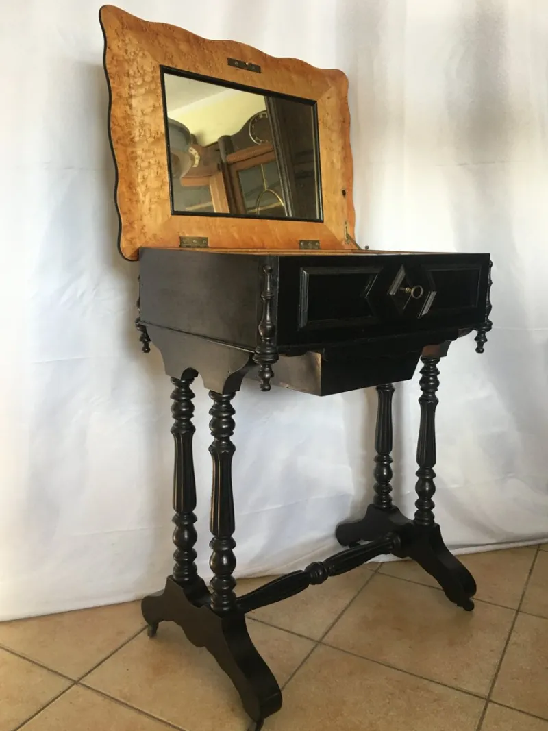 Pamono Small Dressing Table, 19th Century> Dressing Tables