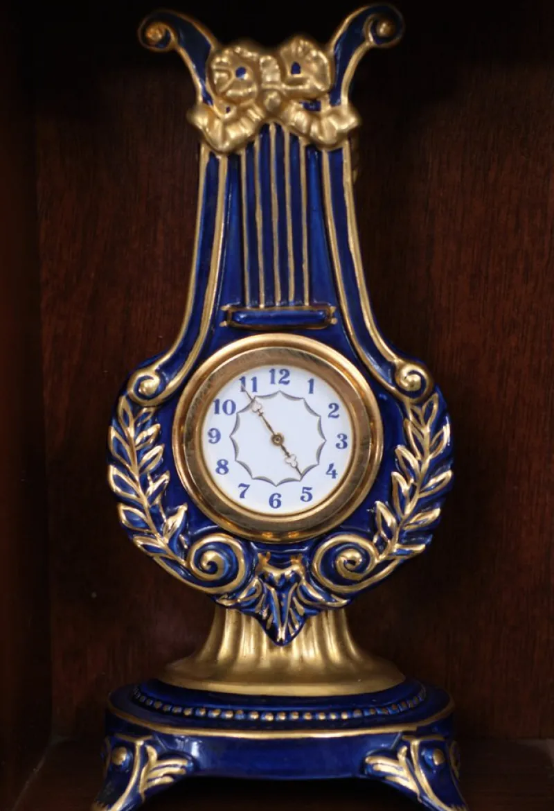 Pamono Small Franklin Mint Clocks with Wall Unit, 1980s, Set of 13> Clocks