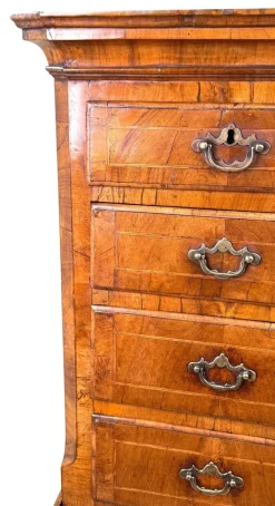 Outlet Pamono Small Georgian Walnut Tallboy, 1720