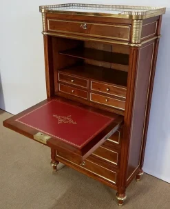 Discount Pamono Small Louis XVI Mahogany Secretary