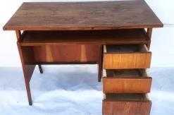 Pamono Small Mid-Century Modern Desk, 1950s-1970s><noscript><img width=
