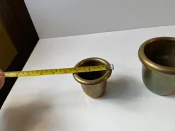 Pamono Small Swedish Grace Hammered Brass Planters, 1940s, Set of 2><noscript><img width=