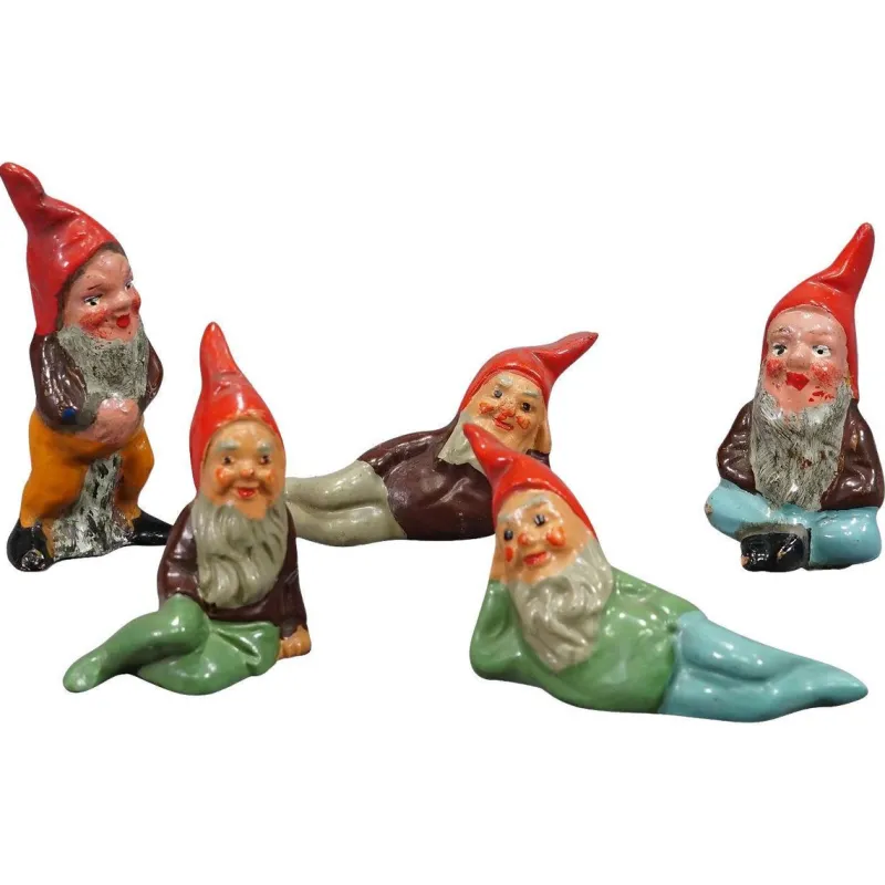 Pamono Small Terracotta Garden Gnomes, Germany, 1950s, Set of 5> Garden Accessories