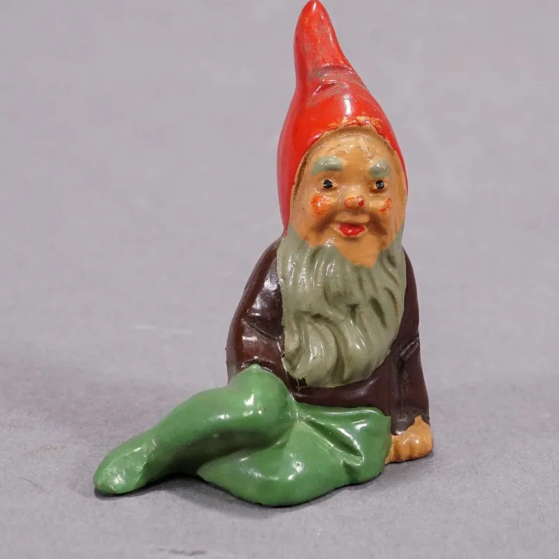 Pamono Small Terracotta Garden Gnomes, Germany, 1950s, Set of 5> Garden Accessories
