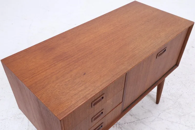 Online Pamono Small Vintage Teak Sideboard by Omann Jun, 1960s
