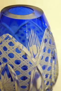 Pamono Small Vintage Vase in Cut Bohemian Crystal with Cobalt Blue, 1960s><noscript><img width=