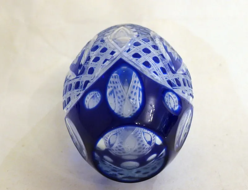 Pamono Small Vintage Vase in Cut Bohemian Crystal with Cobalt Blue, 1960s> Vases