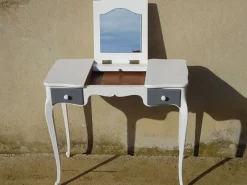 Discount Pamono Small White and Gray Dressing Table