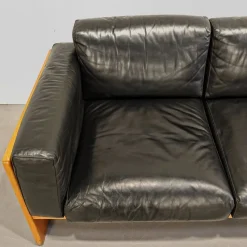 Pamono Sofa and Armchairs Mod. Bastiano in Oak Wood and Black Leather by Afra and Tobia Scarpa for Gavina, 1960s, Set of 3><noscript><img width=
