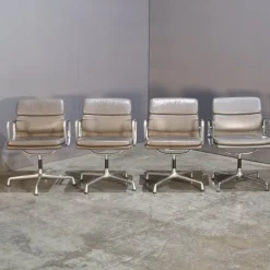 Pamono Soft Pad Ea208 Chair attributed to Charles & Ray Eames for Vitra><noscript><img width=