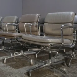 Pamono Soft Pad Ea208 Chair attributed to Charles & Ray Eames for Vitra><noscript><img width=