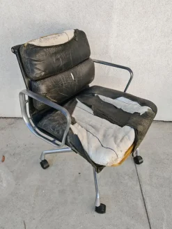 Discount Pamono Soft Pad Office Chairs attributed to Charles and Ray Eames for Ring Mobelfabrik, 1970s, Set of 3