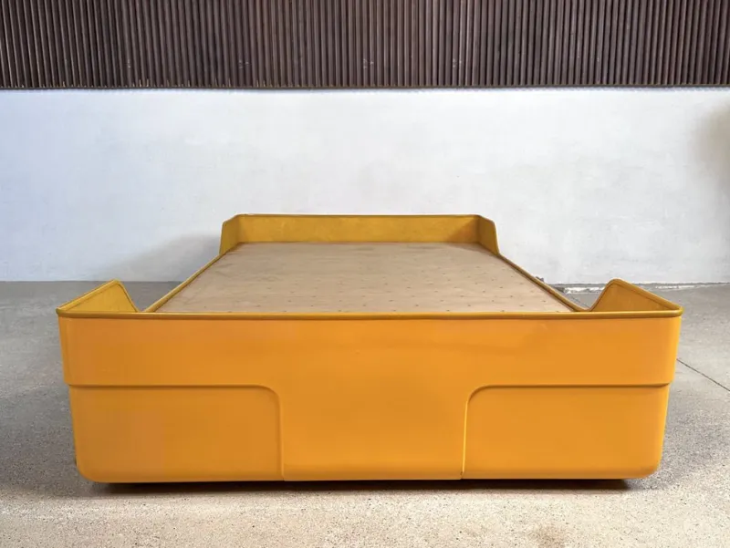 Pamono Space Age Daybed by Marc Berthier for Roche Bobois, 1960s> Daybeds & Chaises Lounges