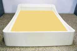 Pamono Space Age Fiberglass Bed by Astarte, 1970s> Beds & Bedroom Sets