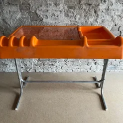 Clearance Pamono Space Age Orix Orange Writing Desk by Vittorio Parigi and Nani Prina for Molteni, 1970s
