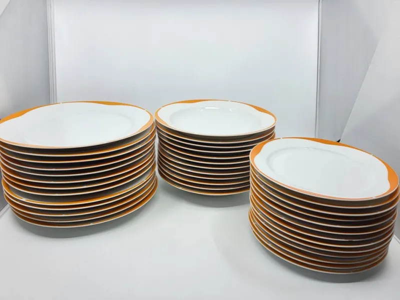 Hot Pamono Space Age Service in White and Orange Porcelain from Heinrich Bavaria, Germany, 1970s, Set of 73