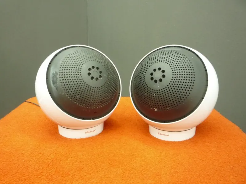 Hot Pamono Space-Age Weltron 2003 Sphere Speakers, 1960s, Set of 2