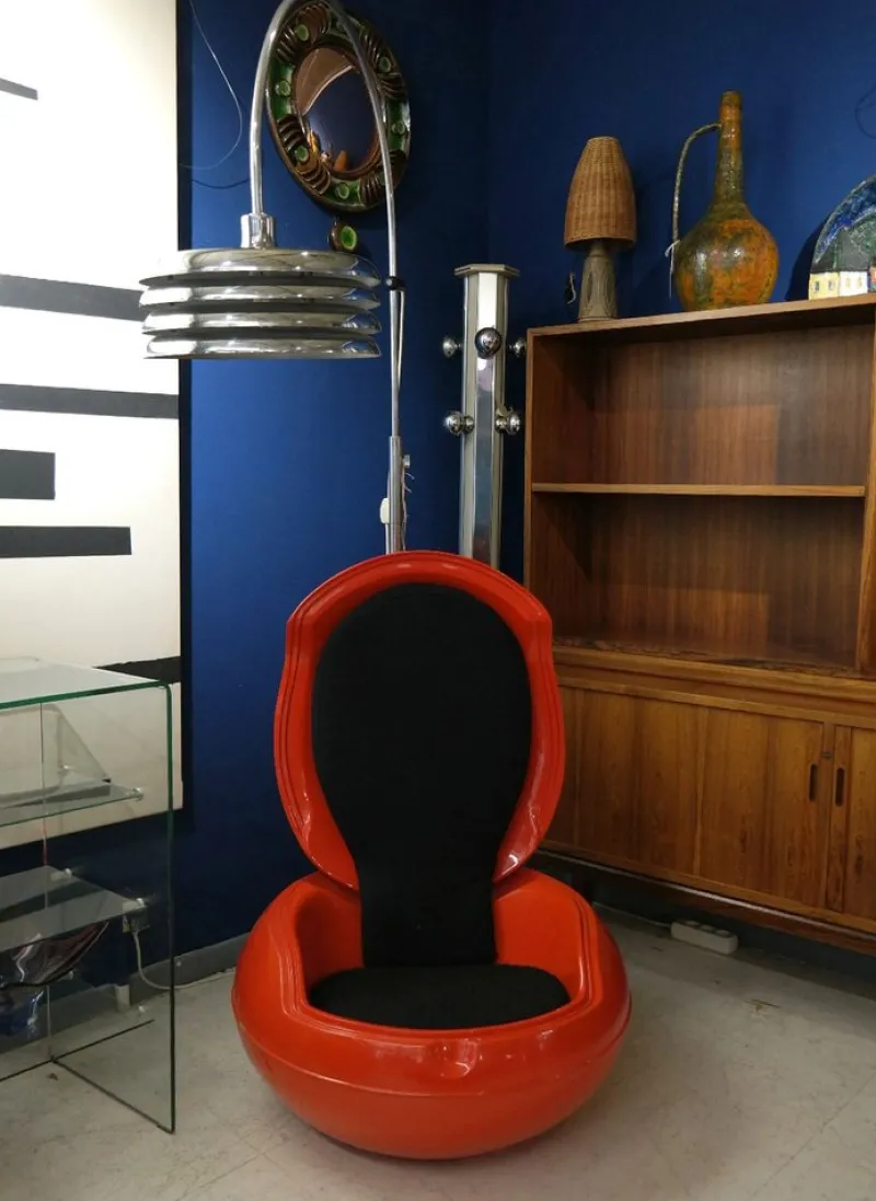 Pamono Spage Age Red Garden Egg Chair by Peter Ghychy, 1960s> Garden Seating