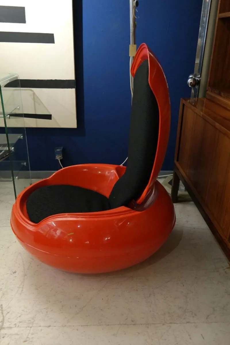 Pamono Spage Age Red Garden Egg Chair by Peter Ghychy, 1960s> Garden Seating