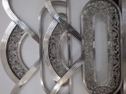 Pamono Spanish Art Deco Nickel Double Bed with Decorative Floral Elements, 1930, Set of 2><noscript><img width=