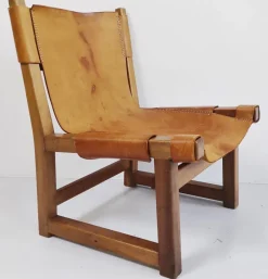 Pamono Spanish Walnut and Leather Model Riaza Childrens Chair by Paco Muñoz for Darro, 1950s><noscript><img width=