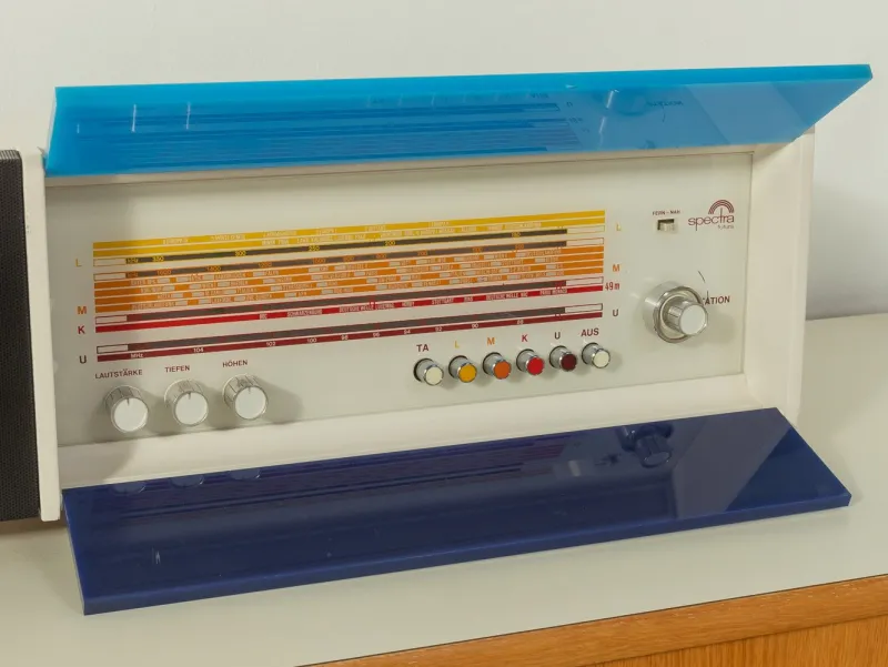 Clearance Pamono Spectra Futura M Radio by Raymond Loewy for Nordmende, 1970s