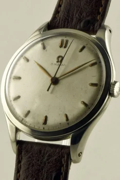 Pamono Stainless Steel Manual Winding Jumbo Watch from Omega, Switzerland, 1940s> Watches