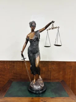 Pamono Statue of Lady Justice, 1920s-1940s, Bronze with Marble Base> Art Deco