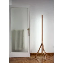 Pamono Stecco Floor Lamp in Aluminum and Vegetable Tanned Leather by Oscar Maschera><noscript><img width=