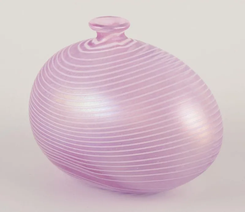 Outlet Pamono Swedish Aphrodite Vase in Pink Art Glass by Bertil Vallien for Kosta Boda, 1980s
