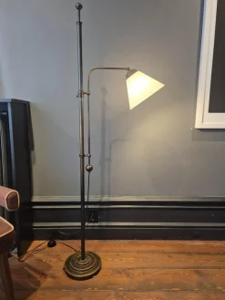 Pamono Swedish Grace Art Deco Floor Lamp in Bronze from Cebe, 1930s><noscript><img width=