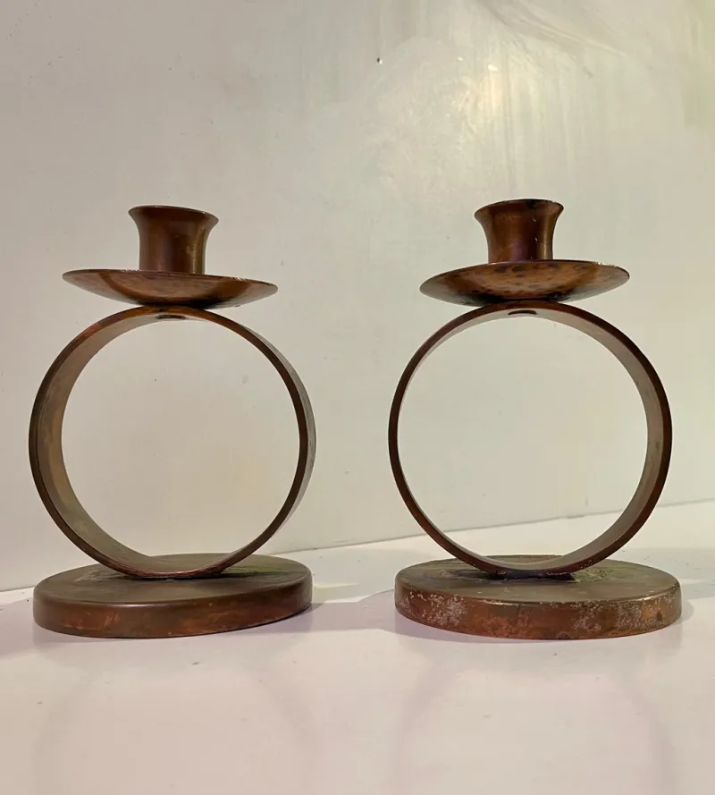 Pamono Swedish Grace Patinated Copper Circle Candleholders, 1920s, Set of 2> Candleholders