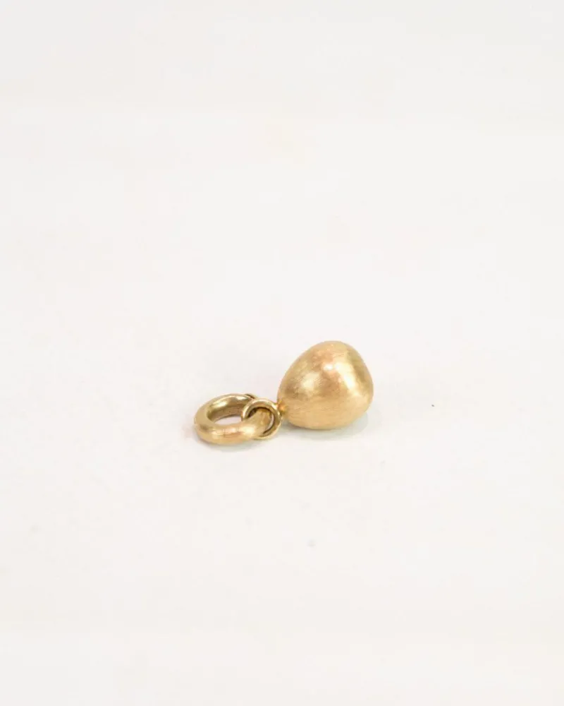 Clearance Pamono Sweet Drop Pendant in 18 Carat Gold by Ole Lynggaard for Charlotte Lynggaard