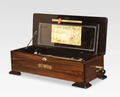 Outlet Pamono Swiss Rosewood and Brass Musical Box