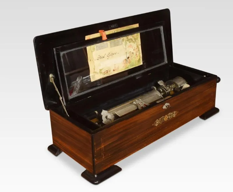 Outlet Pamono Swiss Rosewood and Brass Musical Box