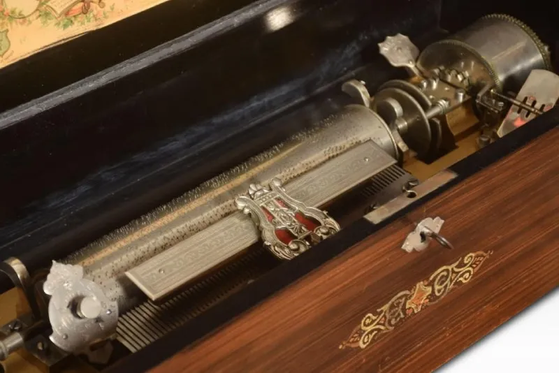 Outlet Pamono Swiss Rosewood and Brass Musical Box